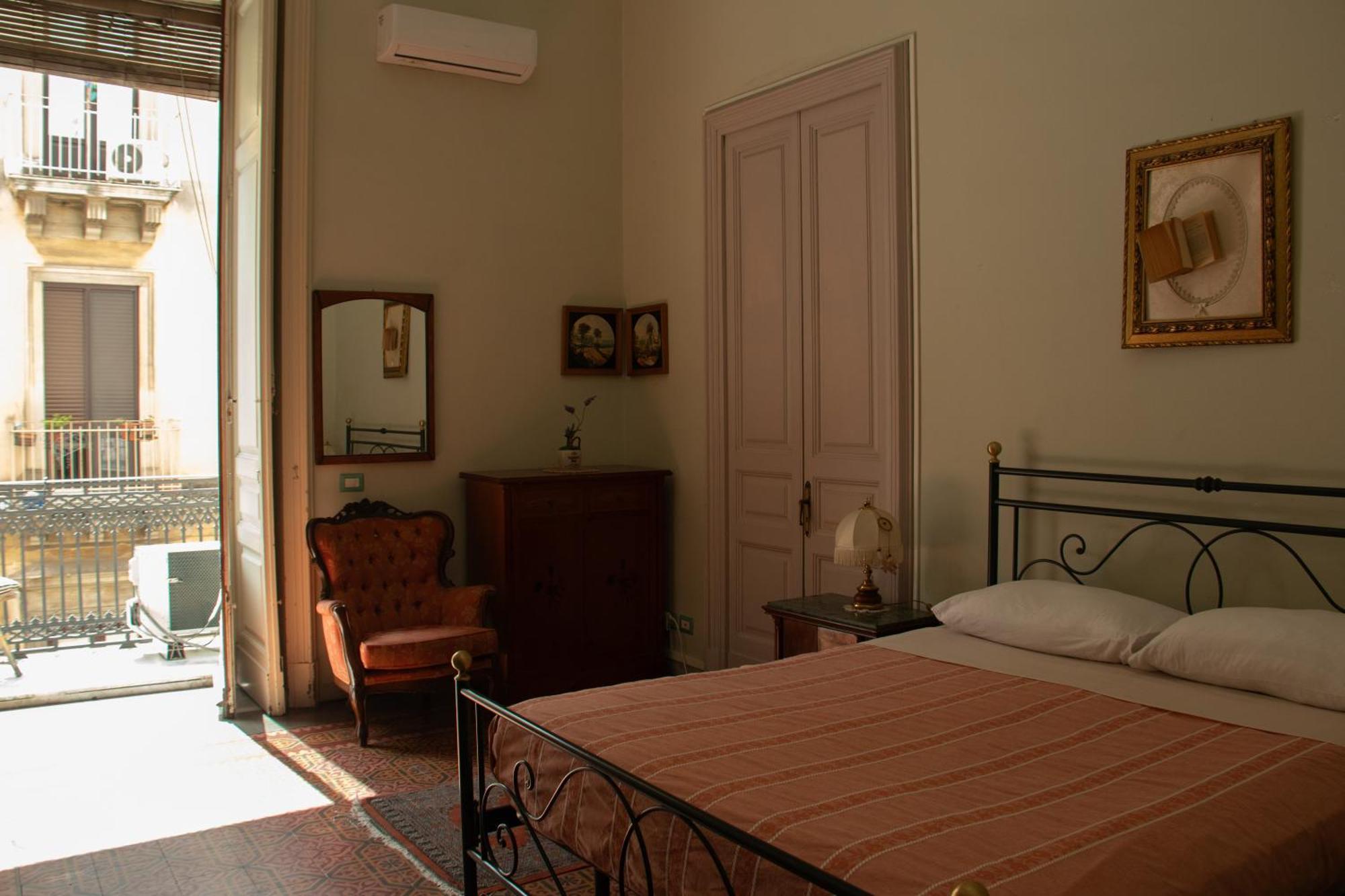 Casa Verdi - House Of Travelers كاتانيا المظهر الخارجي الصورة